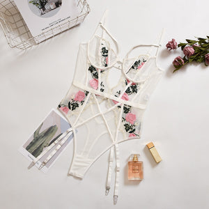 Open image in slideshow, Floral Embroidery Bodysuit
